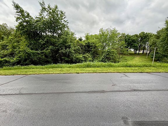 4th image of Xxx Deer Ridge Road
