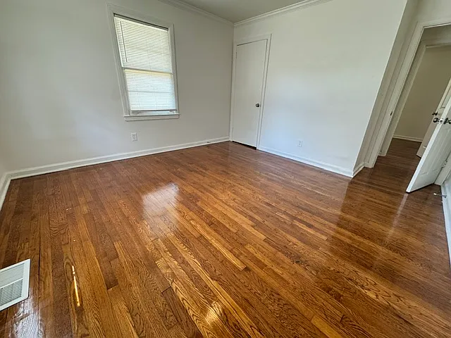 340 Adelle St SE — Photo 8
