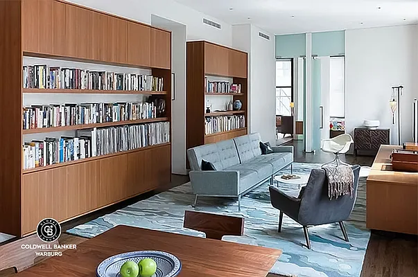 Rented by Coldwell Banker Warburg | media 13