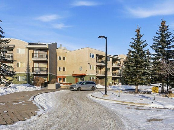 2nd image of 69 E Springborough Ct SW #210