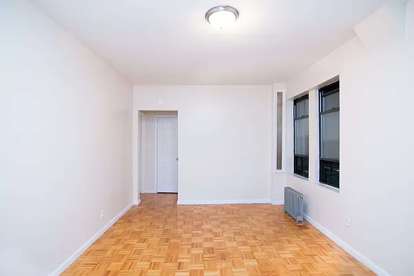 Rented by New York Residence | media 14