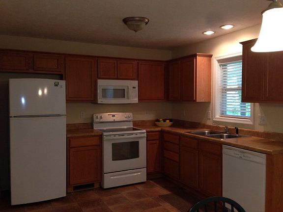 2nd image of 247 Misty Cove Ln