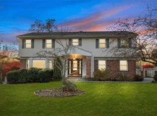 15 Ethan Allen Ct, Orangeburg, NY