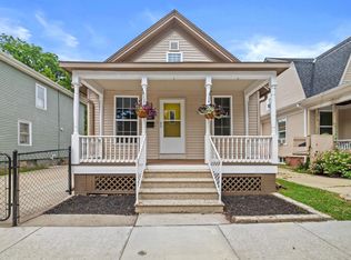 1516 Park Ave, Racine, WI 53403