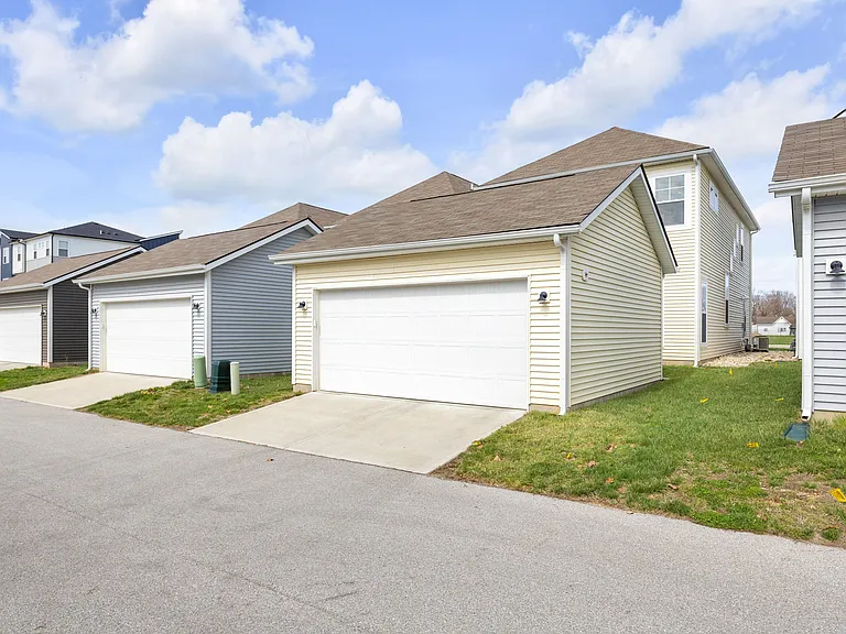 2921 Bolton Square Blvd #A — Photo 53
