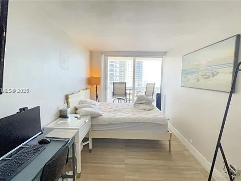 1717 N Bayshore Dr #A-1951 — Photo 10