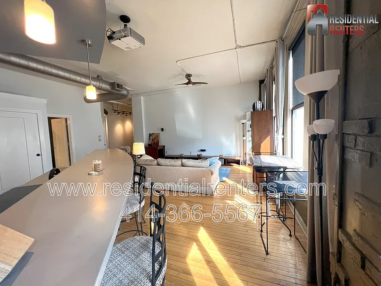 108 W Wells St #2D — Photo 7