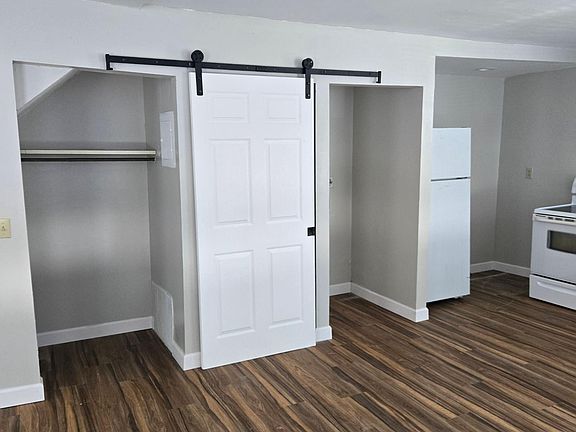 4th image of 728 N Newstead Ave #1