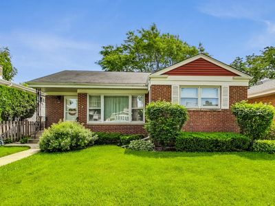 9433 Lockwood Ave, Skokie, IL, 60077