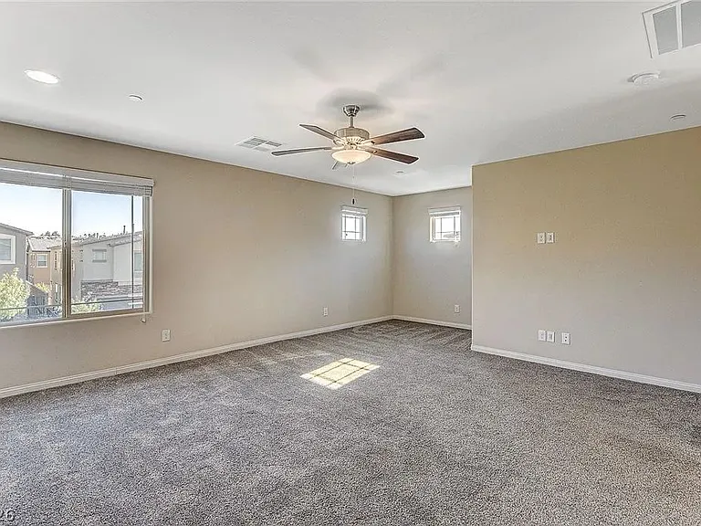 2934 Caxton Grove Dr — Photo 12