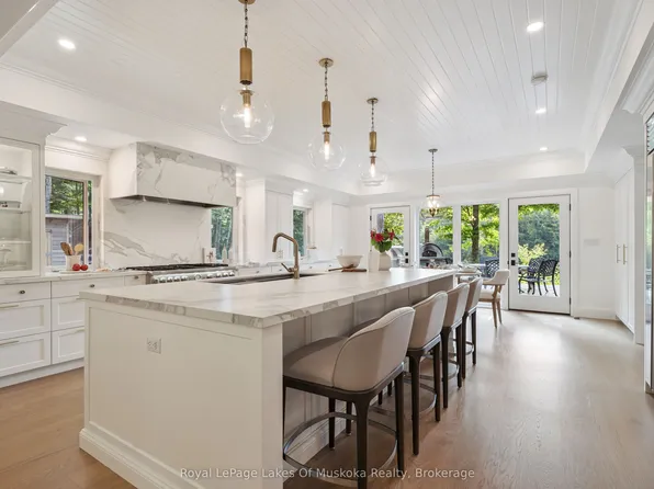 1319 Wolf Cir, Algonquin Highlands, ON P0A 1E0