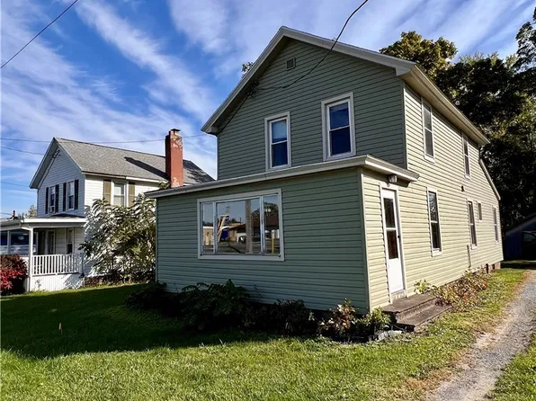 1077 Glenwood Ave, Oneida, NY 13421