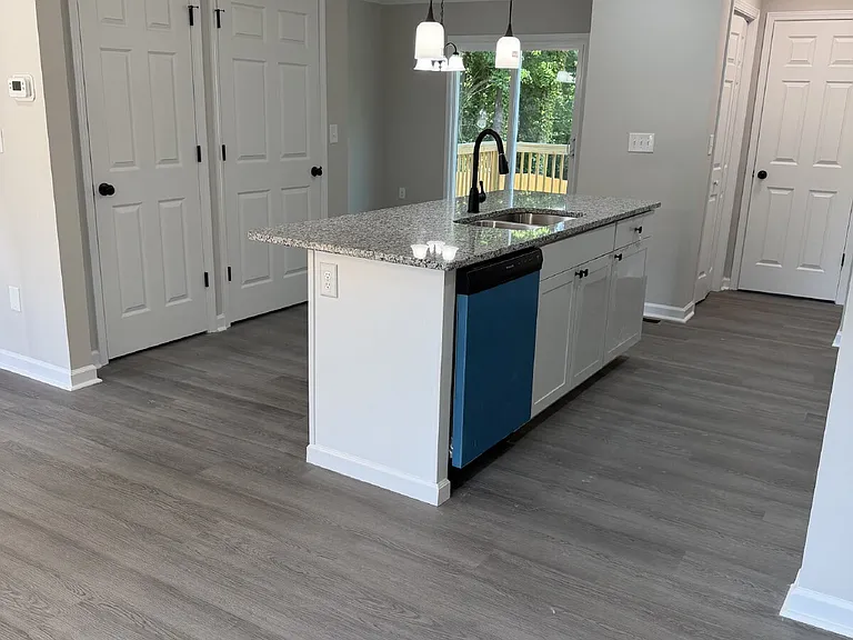 2036 Harrison Ave — Photo 14