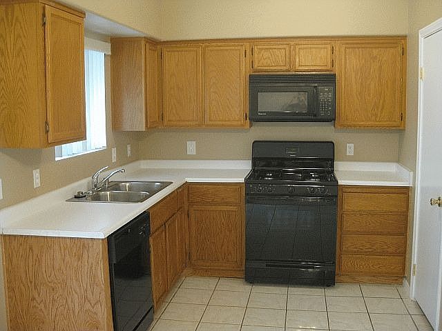 2nd image of 5113 Wildroot Rd
