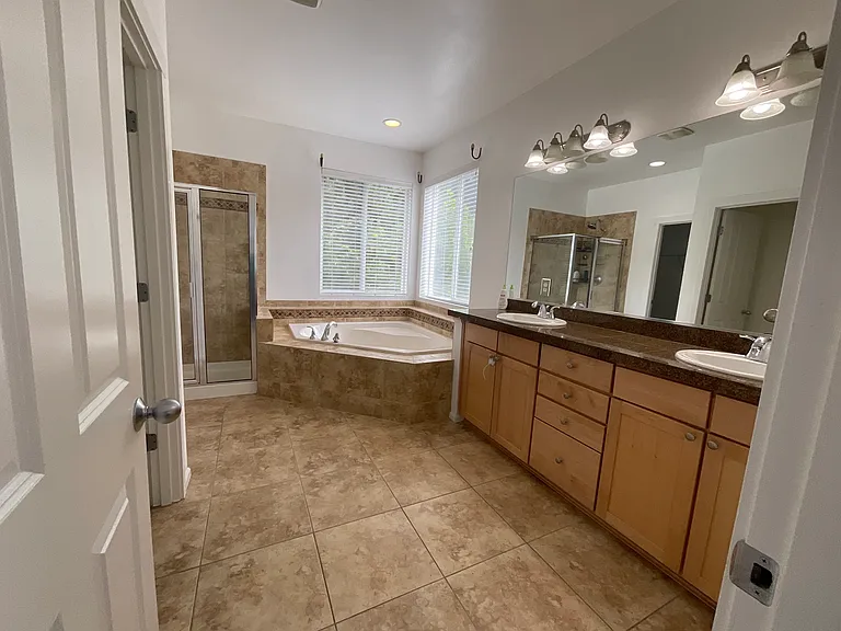 7202 Perry Ave SE — Photo 15