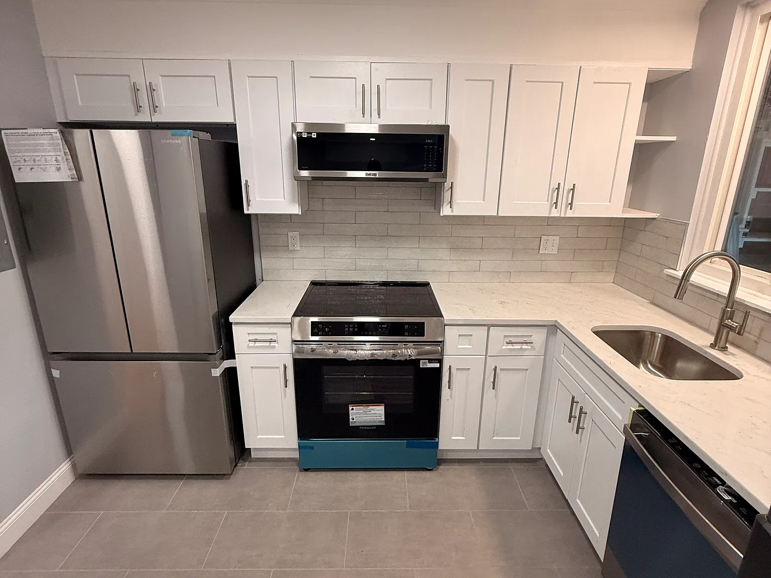 2 bed, 1000 sqft, $2,600 — Photo 2
