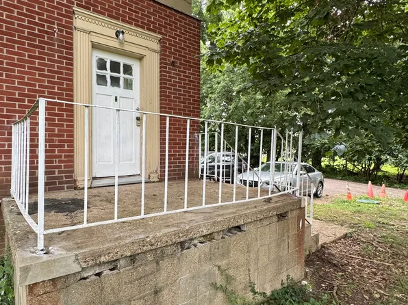 1695 Newark Rd #2, Zanesville, OH 43701