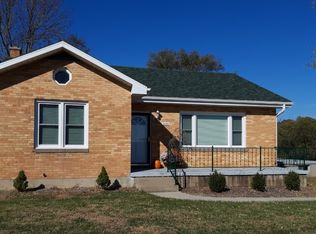 3404 S Country Club Dr, Jefferson City, MO 65109
