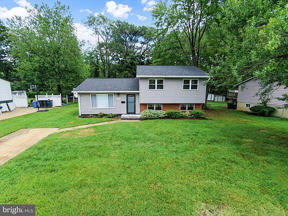 2nd image of 8636 Reicher St