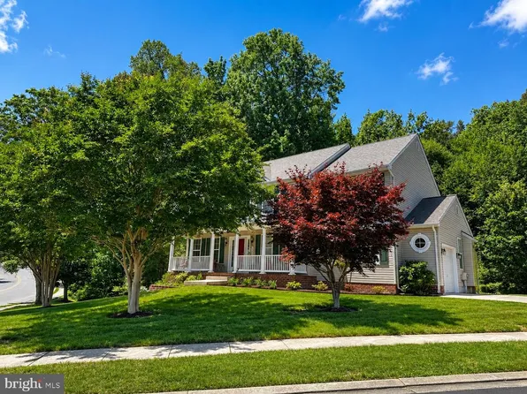 101 Powhatan Ct, La Plata, MD 20646