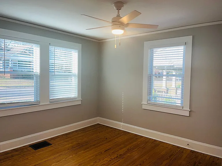 117 Boulevard — Photo 21