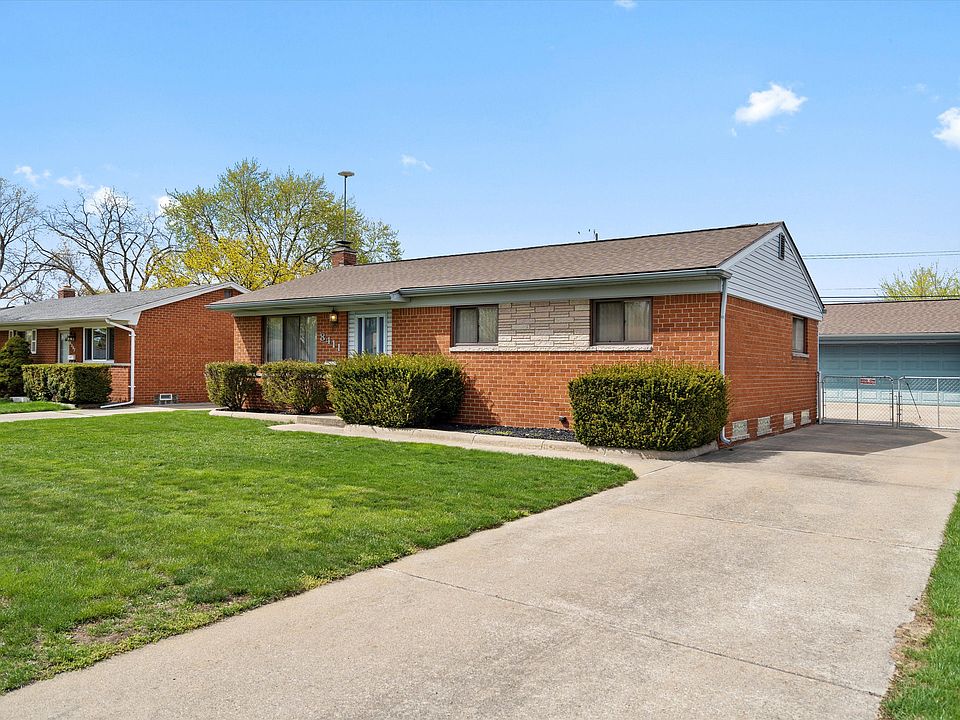 1st image of 8411 Independence Dr