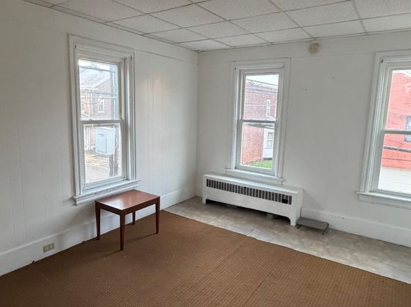 19 Walnut St #6
