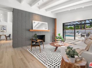 22450 Miranda St, Woodland Hills, CA 91367