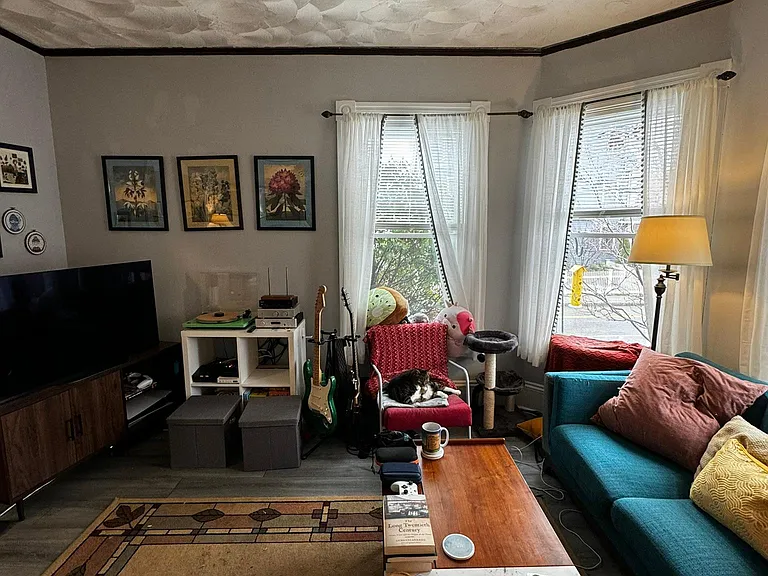 205 Lowell St — Photo 26