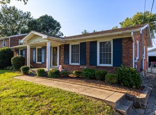 3711 Whitehall Ct, Louisville, KY 40272