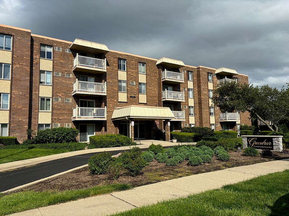 1st image of 2423 N Kennicott Dr Unit 2F
