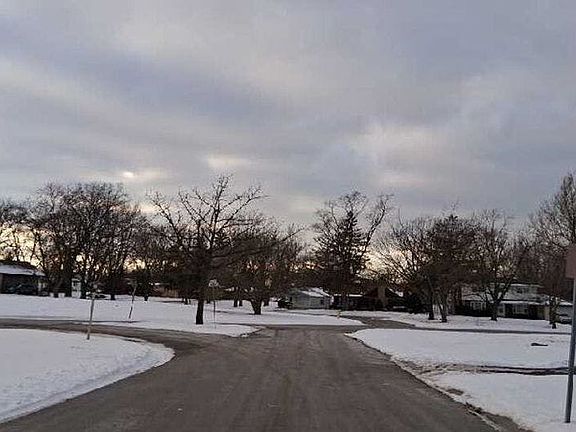 4th image of 2820 Tennyson Pl