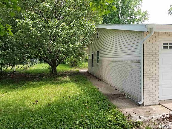 5th image of 1812 Julianne Dr