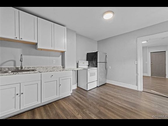 3rd image of 1220 McKenzie St #1220