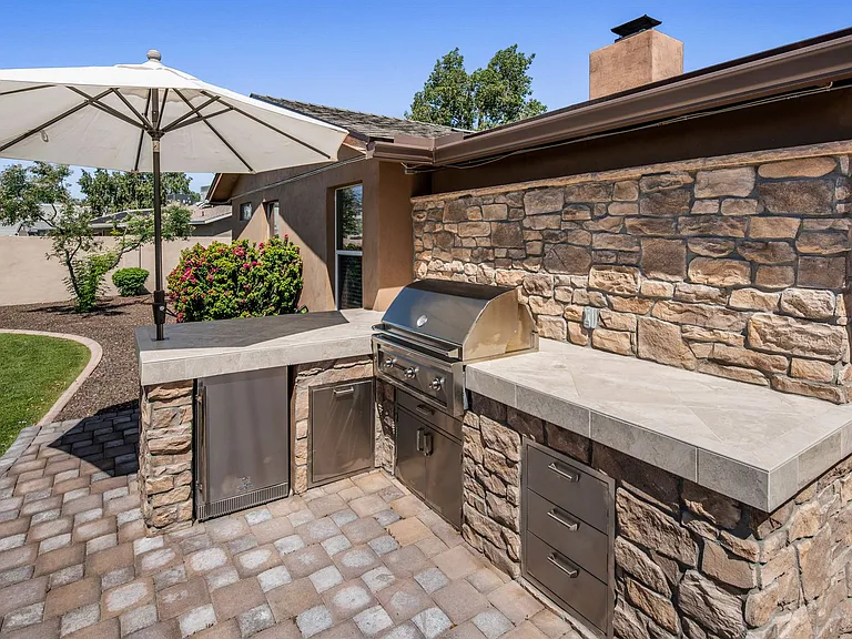 4909 E Sweetwater Ave — Photo 10
