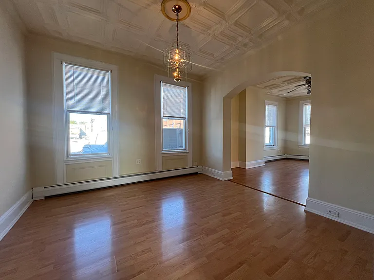 9 Bloomingdale Ave #2 — Photo 7