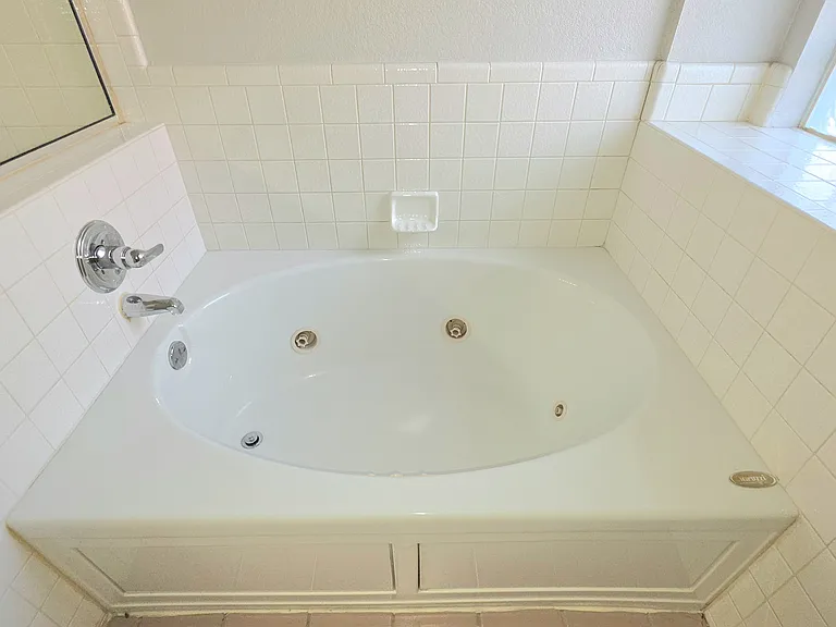 Jacuzzi