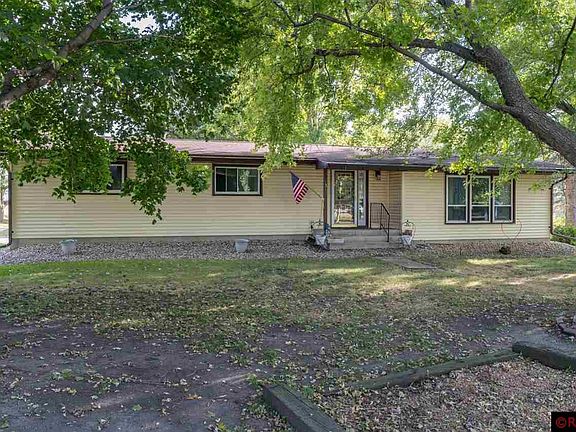 4th image of 513 Westwood Cir