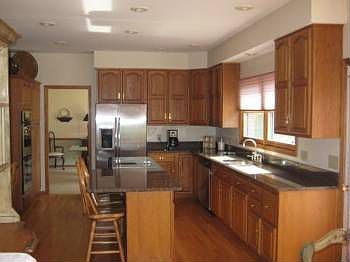3rd image of 8761 Eagleridge Dr