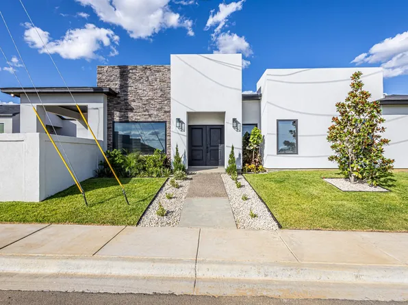 3702 Yoyis St, Laredo, TX 78046