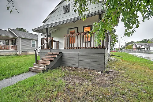 1630 Park St Photo 1