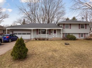 7633 Noble Ave N, Brooklyn Park, MN 55443