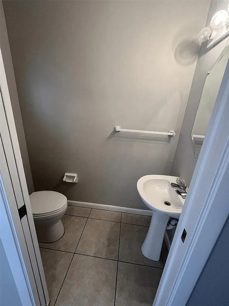 3 bed, 1473 sqft, $2,700 — Photo 3