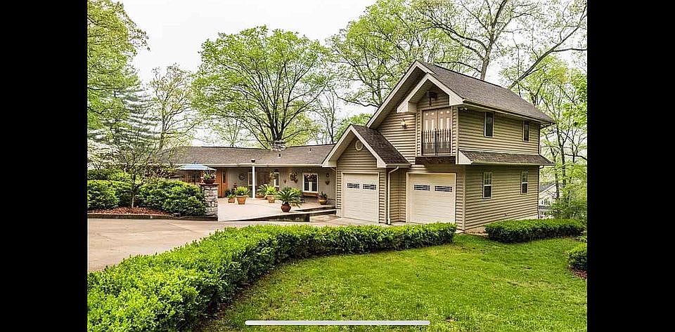 1st image of 3638 S Lakeshore Dr