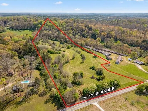 5061 Jefferson Road, Commerce, GA 30529