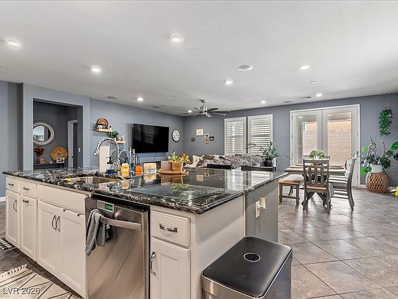 5th image of 2442 Fanano St