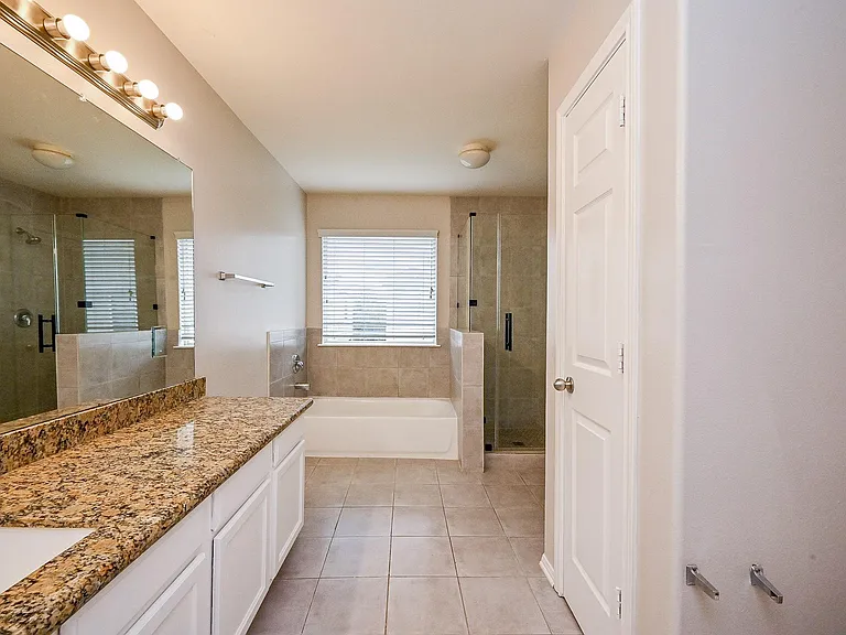 6127 Yorkglen Manor Ln — Photo 28