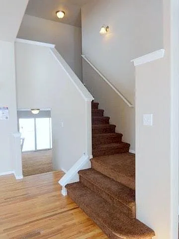 3 bed, 2.5 bath, 1888 sqft, $2,350 — Photo 4