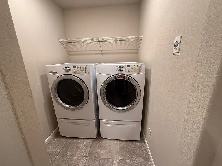8657 Atlas Ave NE — Photo 13