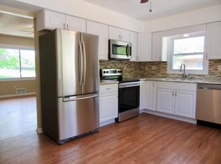 1646 Wind Dale Dr, Racine, WI 53402